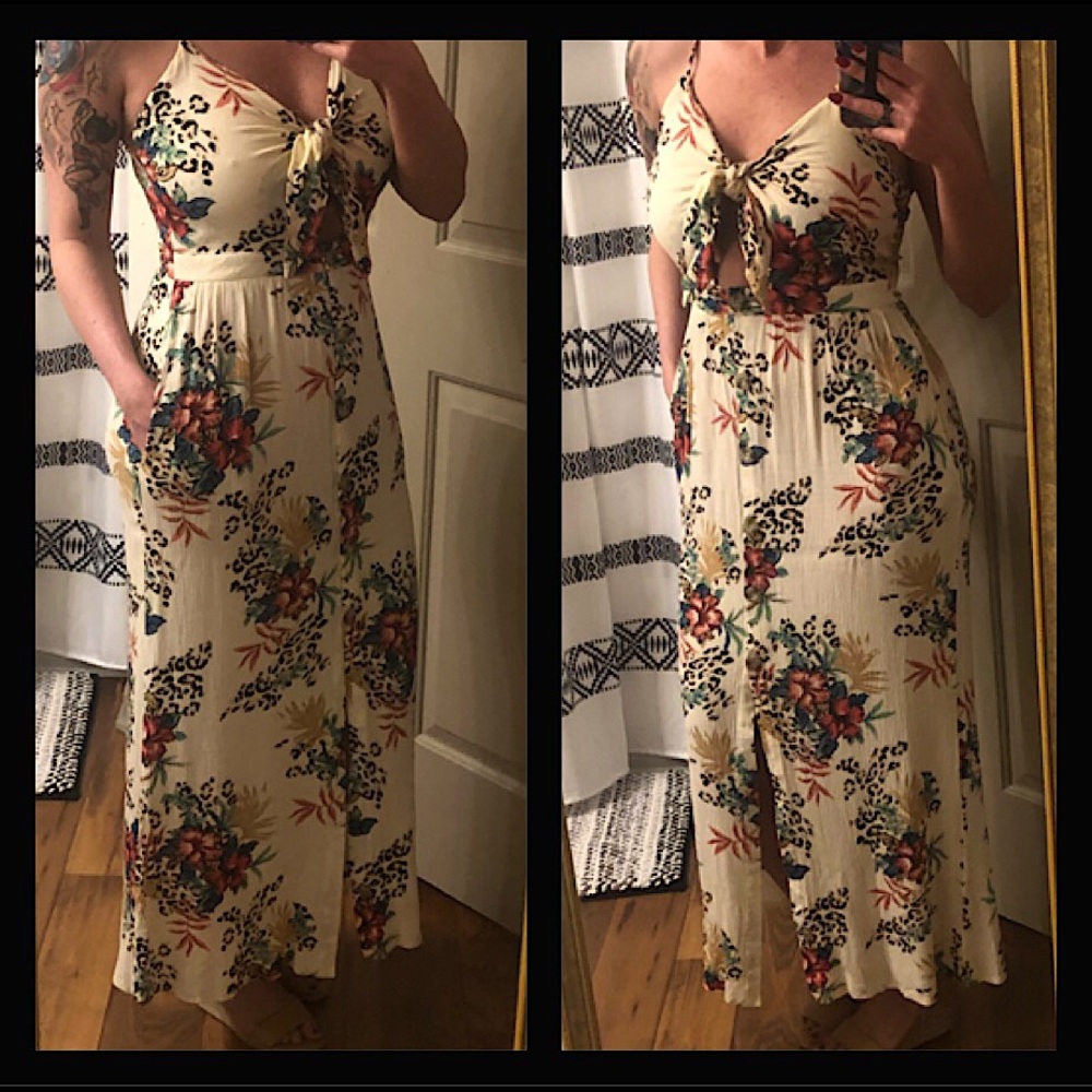 Floral beach dress with pockets